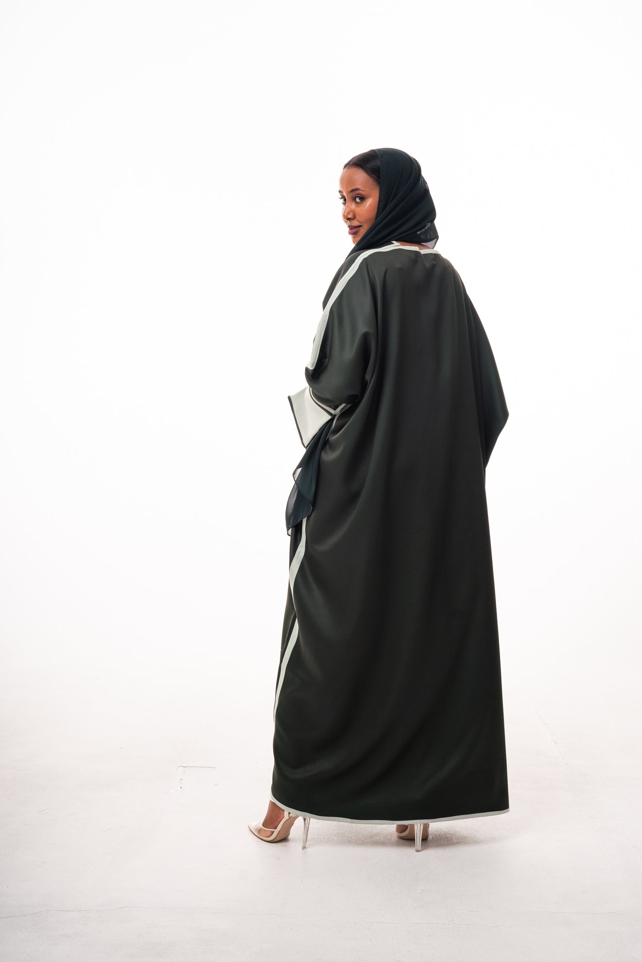 Mary Reversible Open Abaya