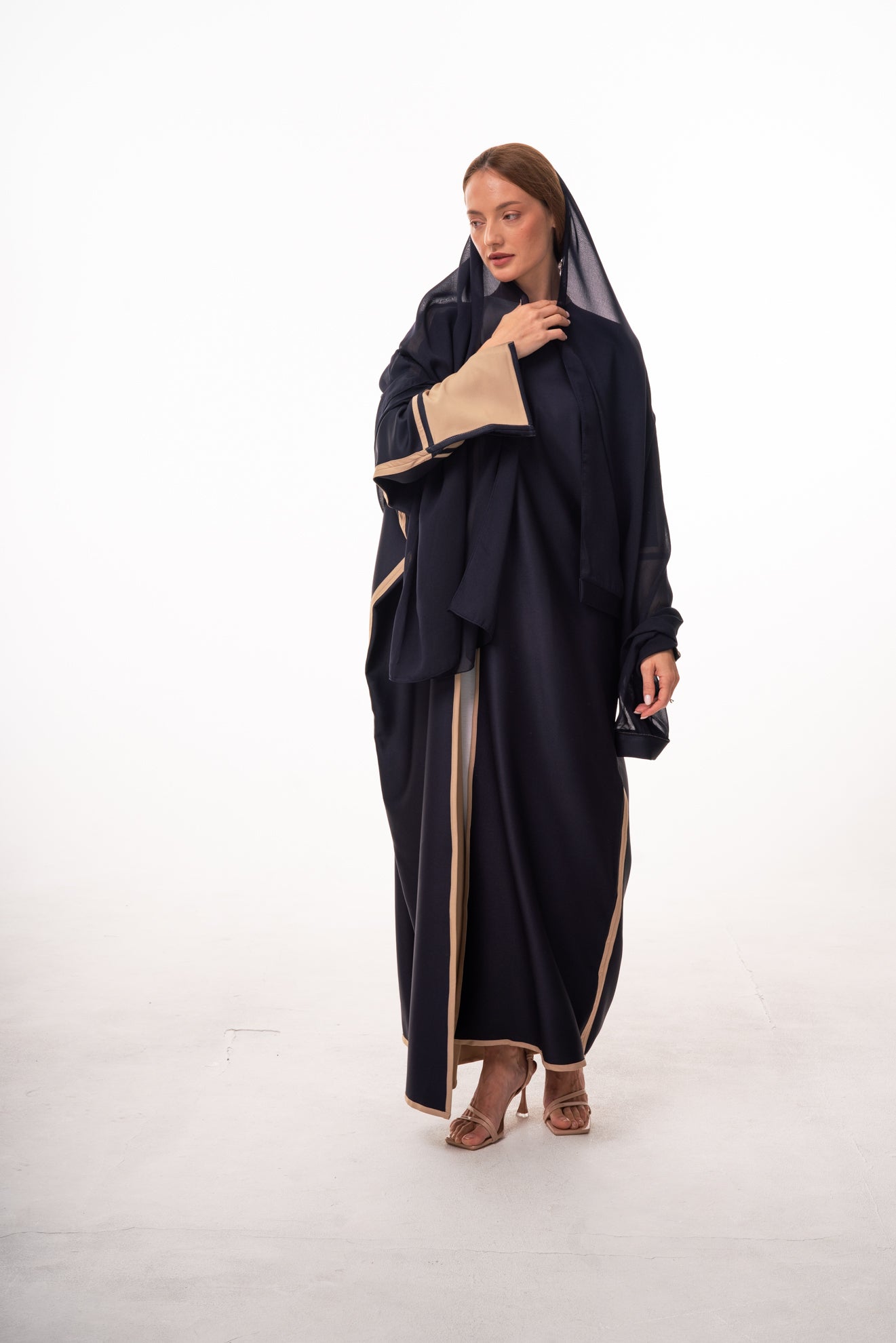 Mary Reversible Open Abaya