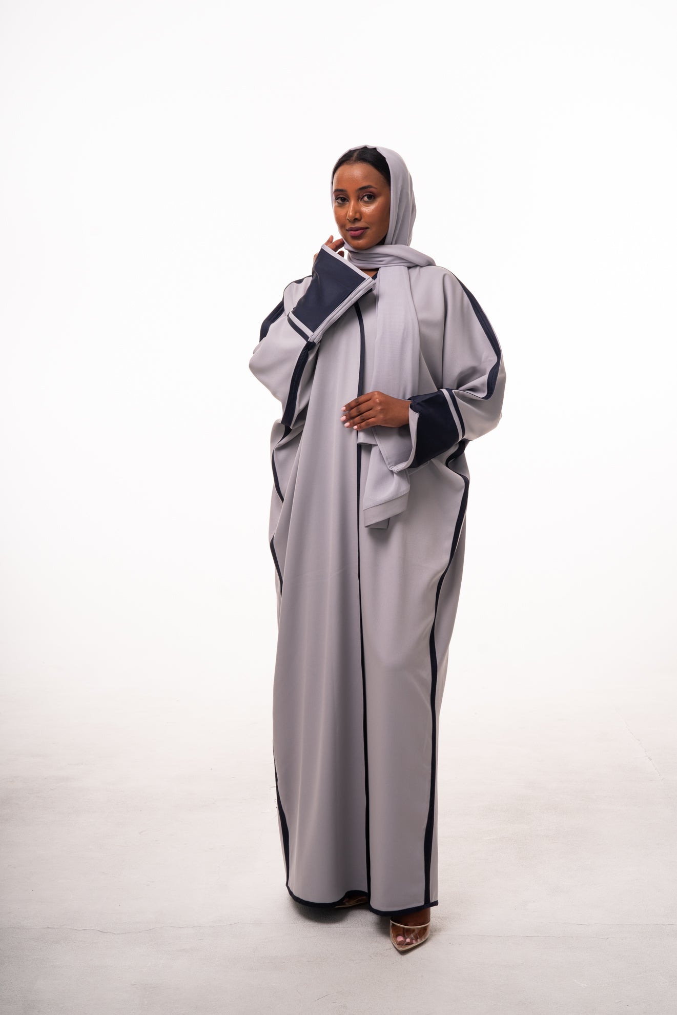 Mary Reversible Open Abaya