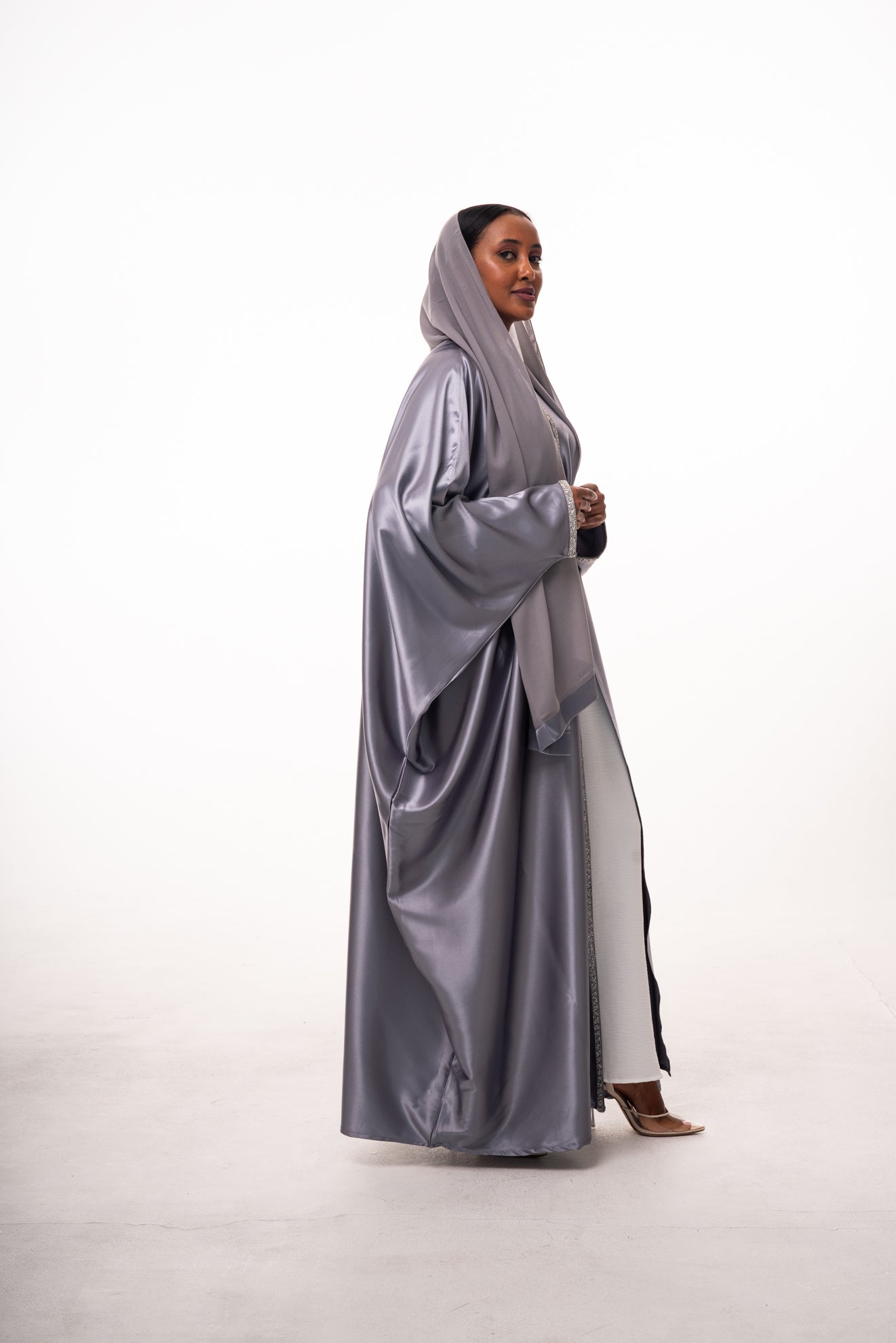 Mommy & Me - Einas Satin Open Abaya - Grey