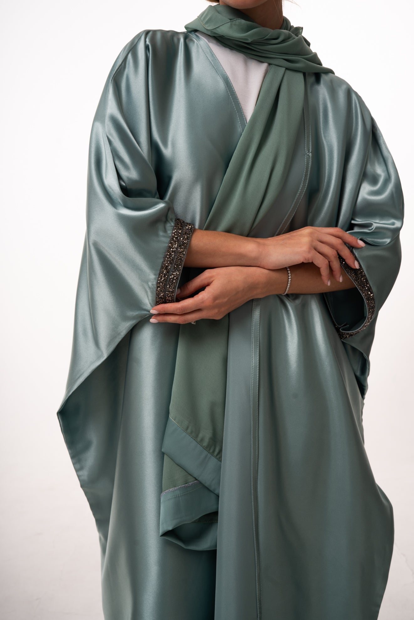 Lulu Satin Open Abaya - Green