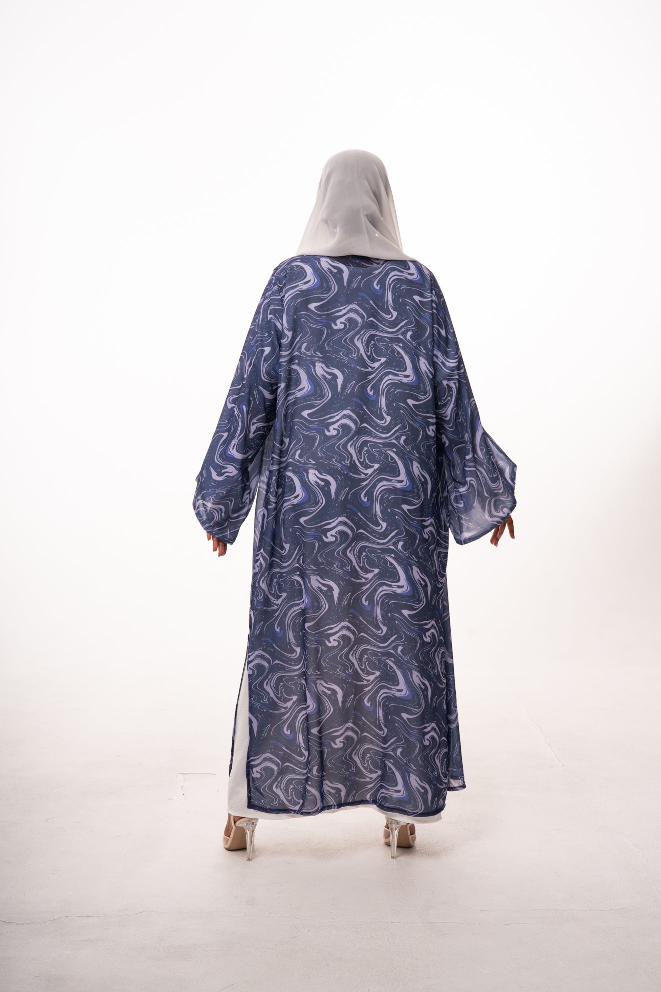 Samia Waves Open Abaya