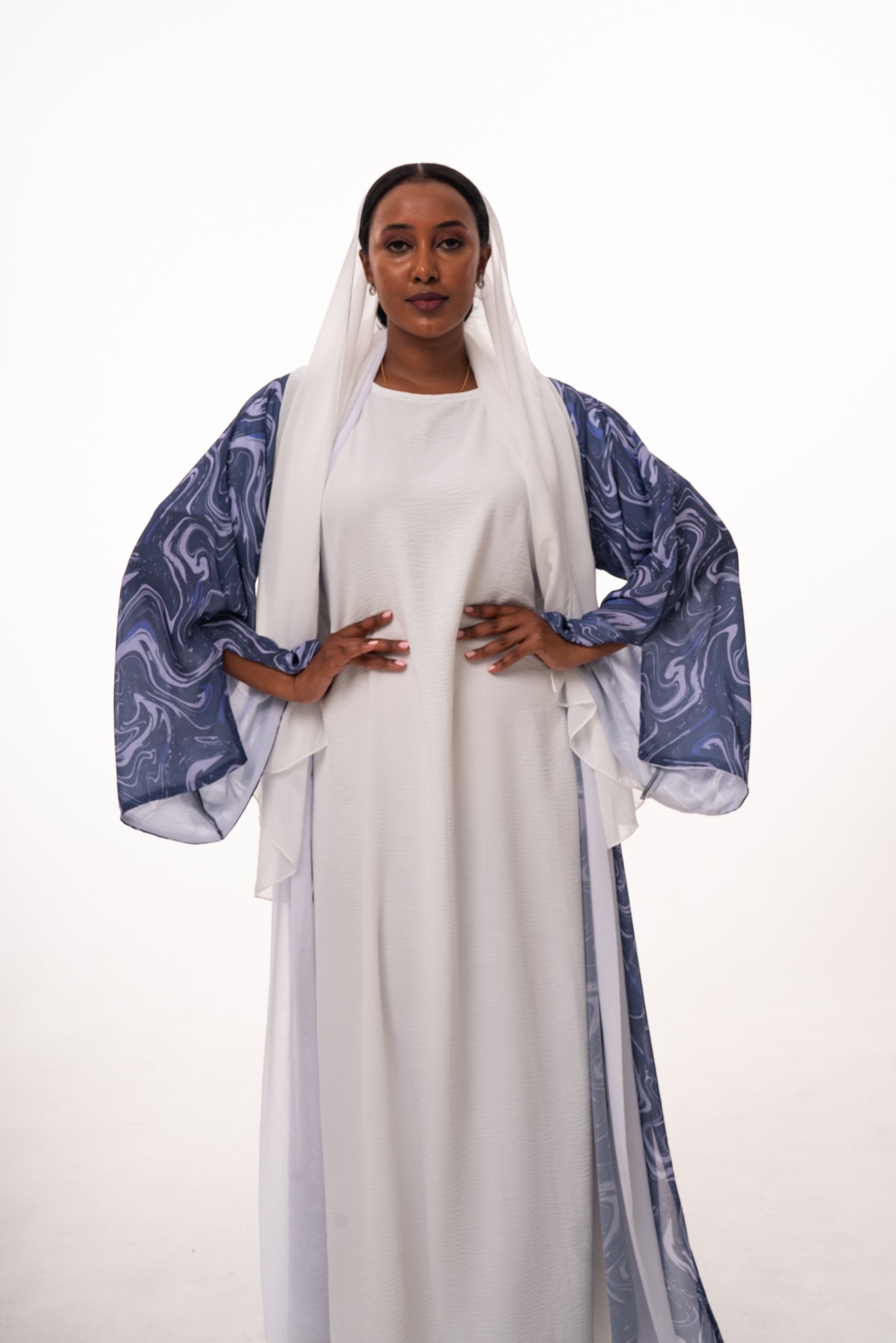 Samia Waves Open Abaya
