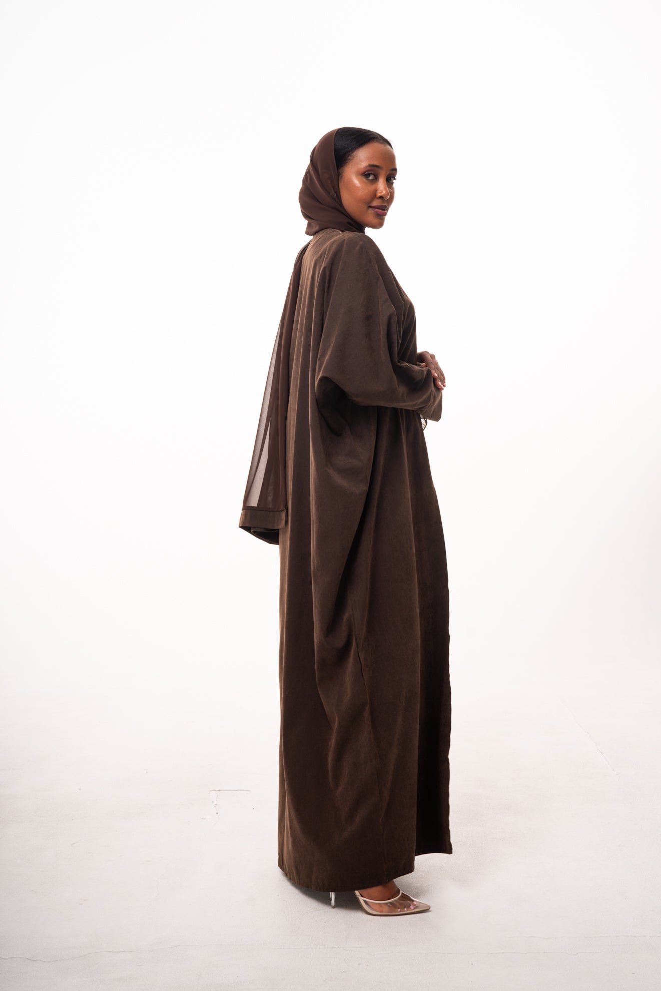 Fey Strap Suede Open Abaya