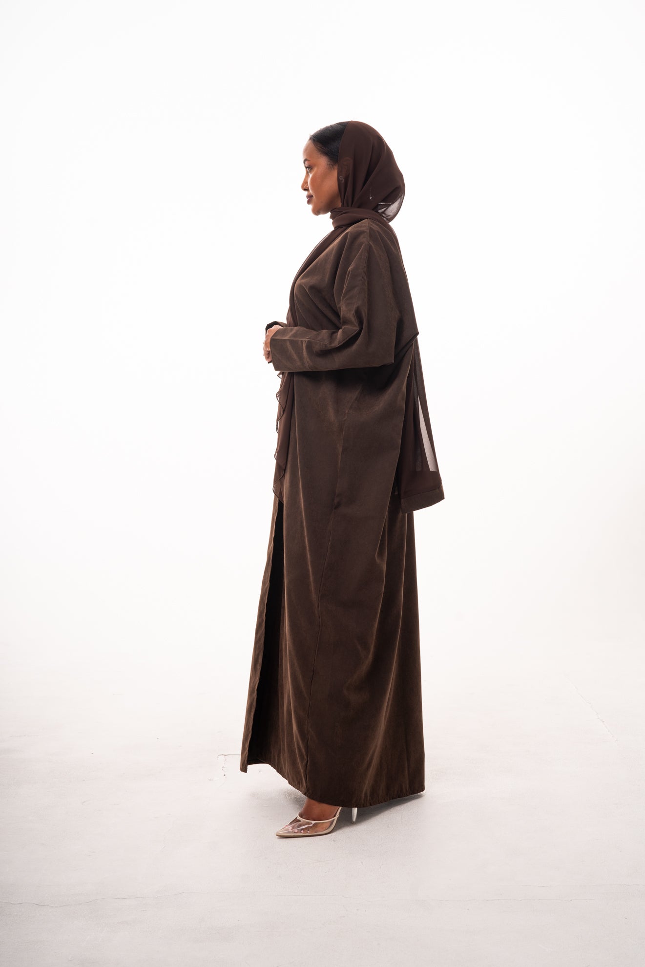 Fey Strap Suede Open Abaya