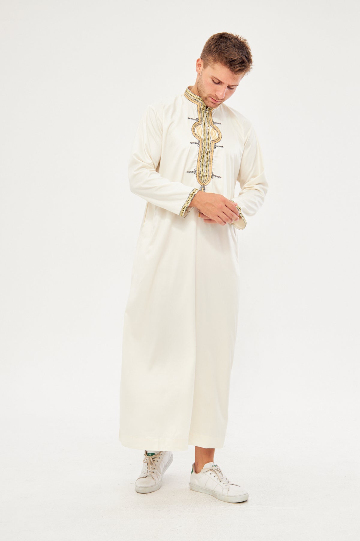Amir Embroidery Gold Print Thobe - Off-White