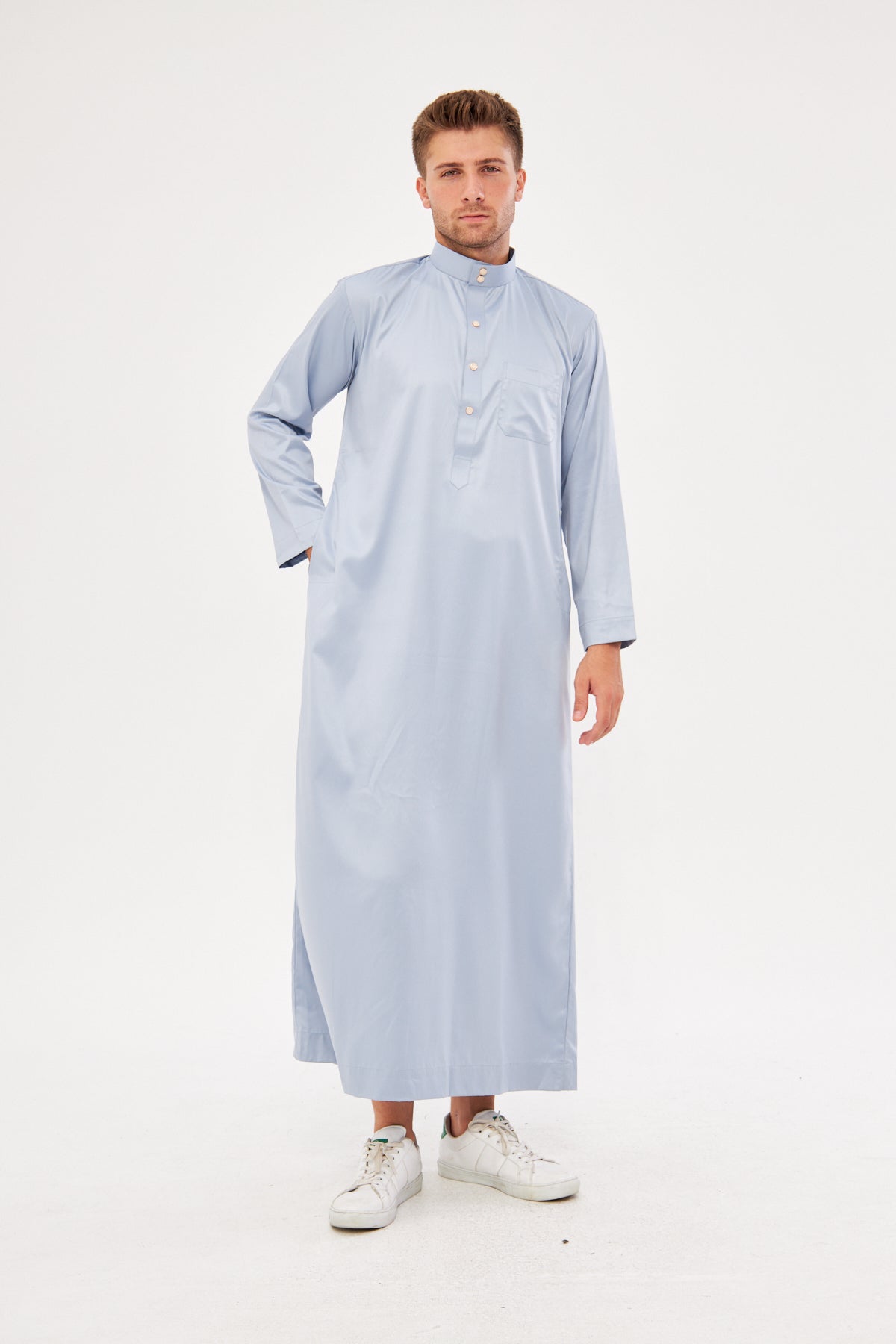 Malik Collar Thobe w/ Gold Buttons - Light Gray