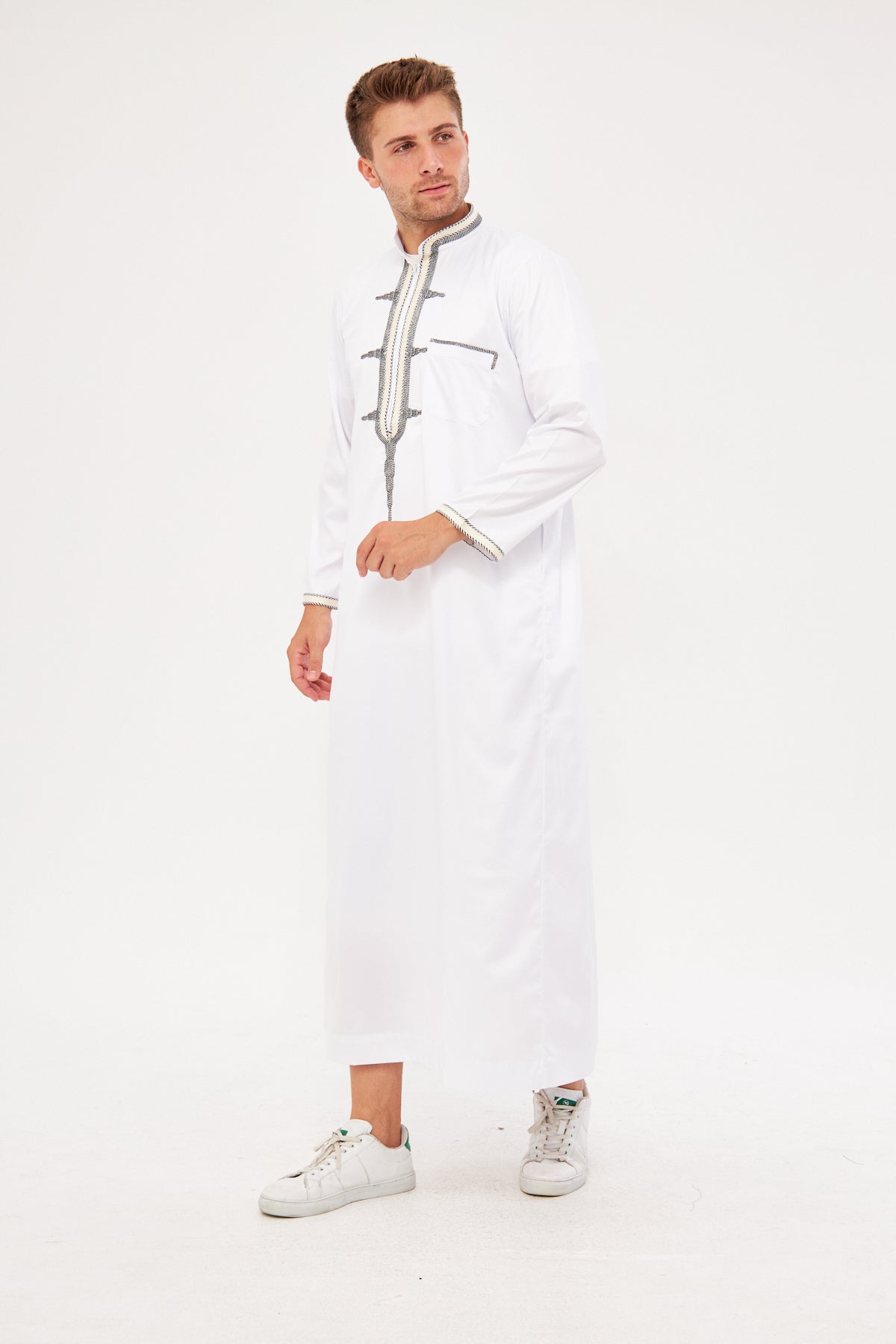Amir Black Embroidery Thobe - White