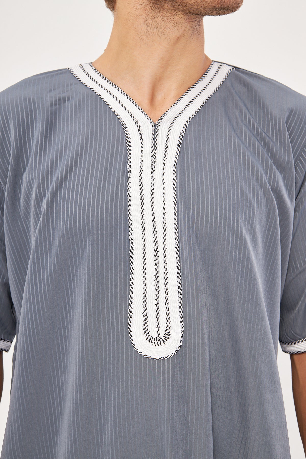 Moroccan Short Sleeve Thobe – Light Gray