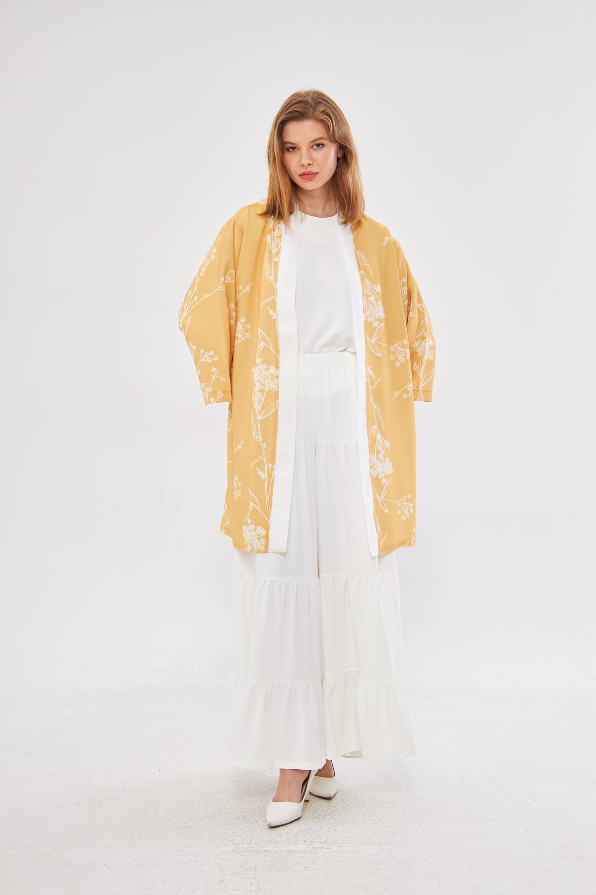Sunshine Floral Print Kimono - White & Yellow