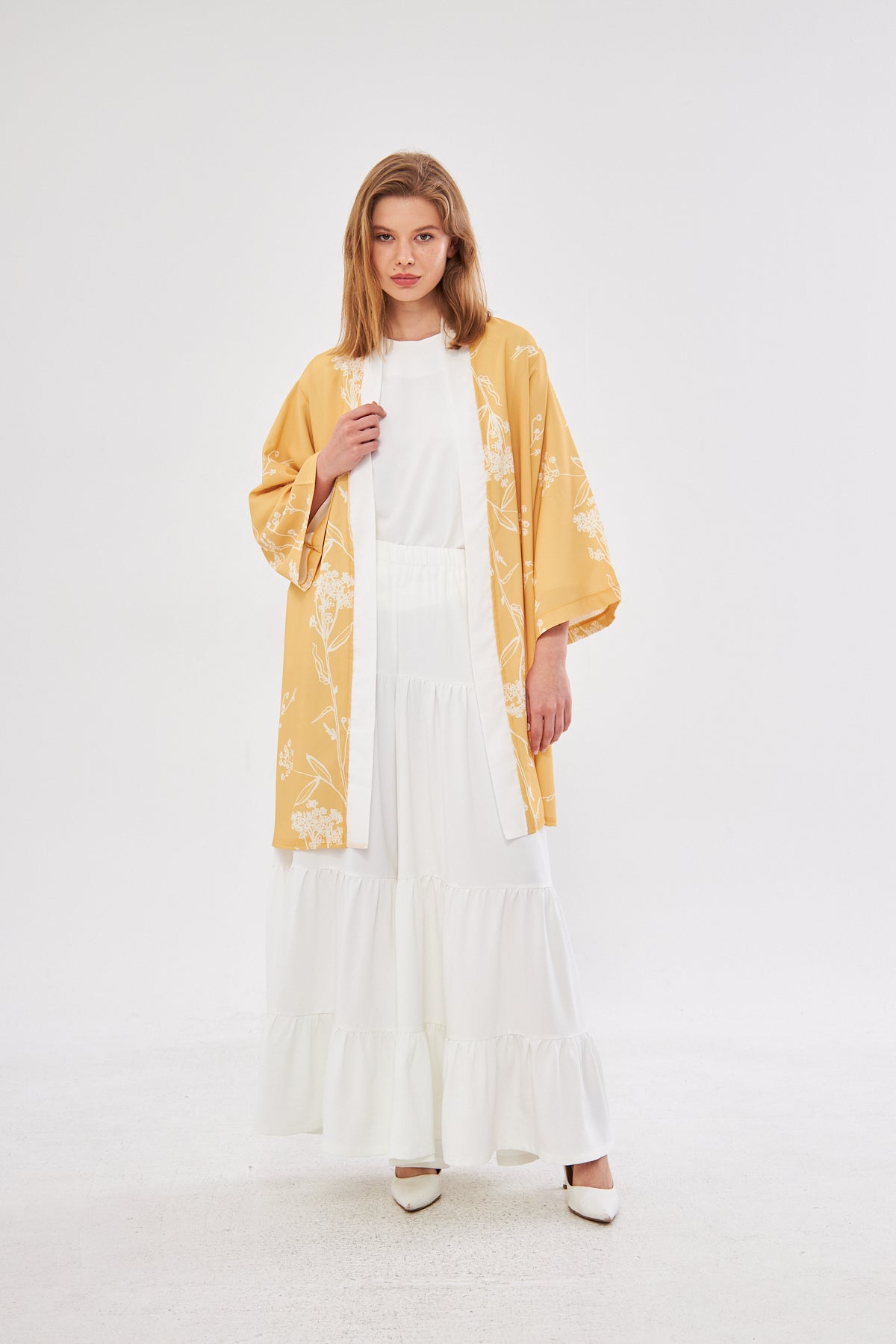 Sunshine Floral Print Kimono - White & Yellow