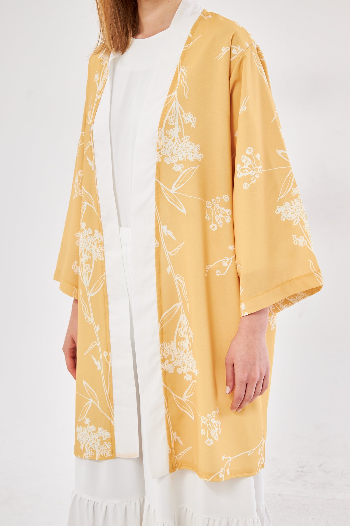 Sunshine Floral Print Kimono - White & Yellow