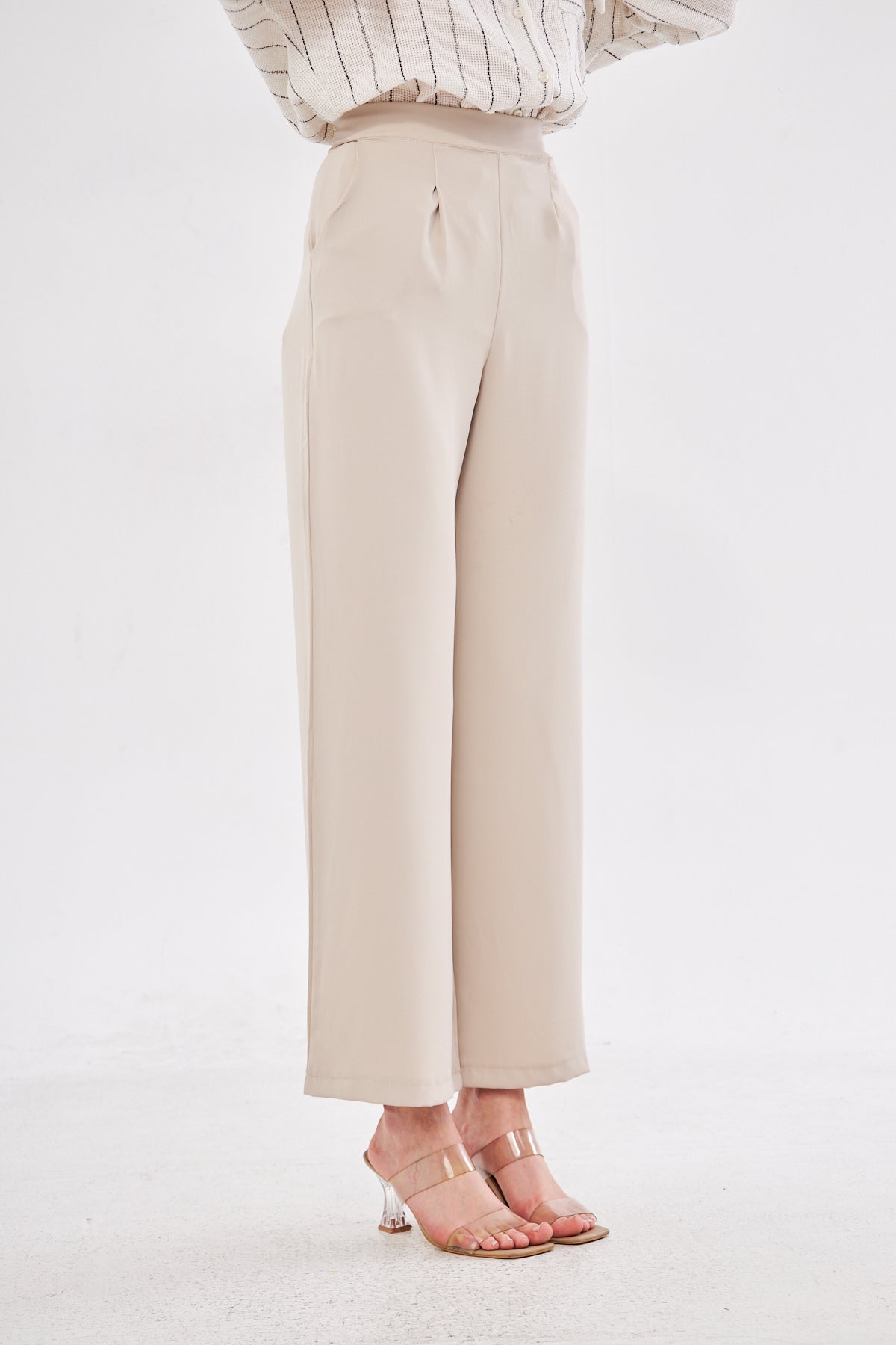 Lucy High Rise Flared Capri Pants- Beige
