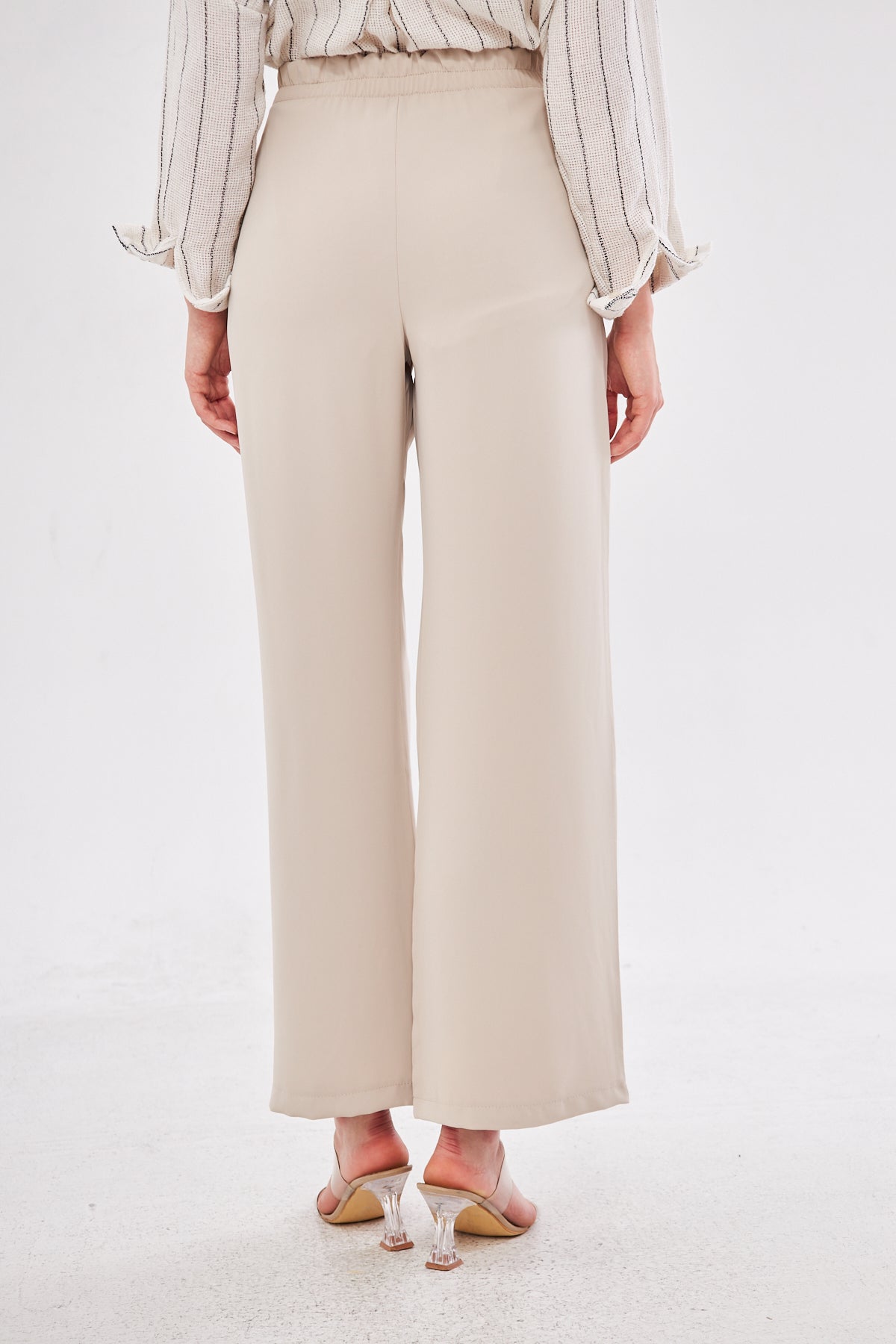 Lucy High Rise Flared Capri Pants- Beige