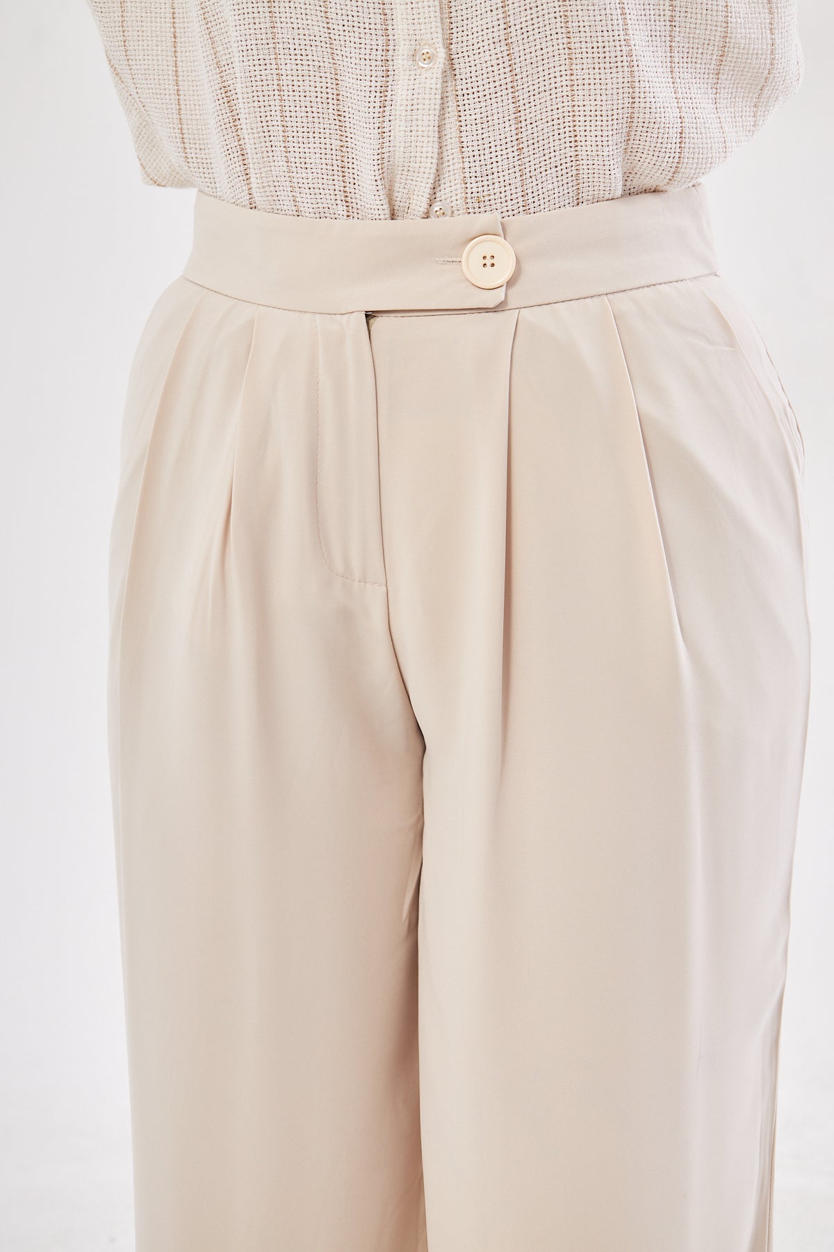 Lucy High Rise Flared Business Pants- Beige