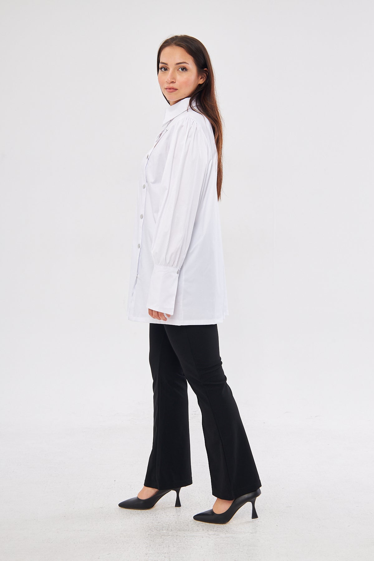 Long Sleeve Buttoned Top- White