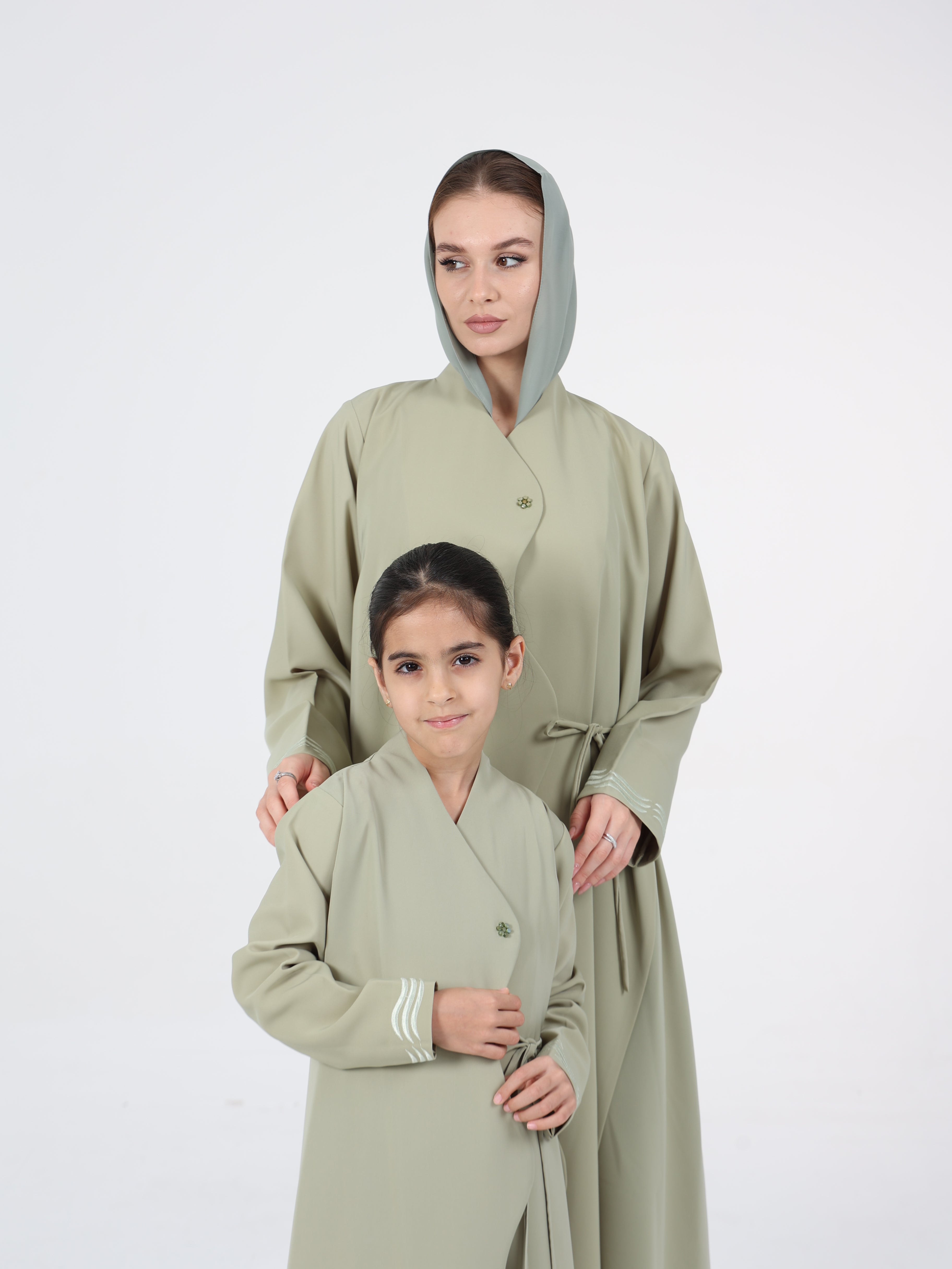 MOMMY & ME - WAVY EDGE WRAP KIDS ABAYA - SAGE GREEN