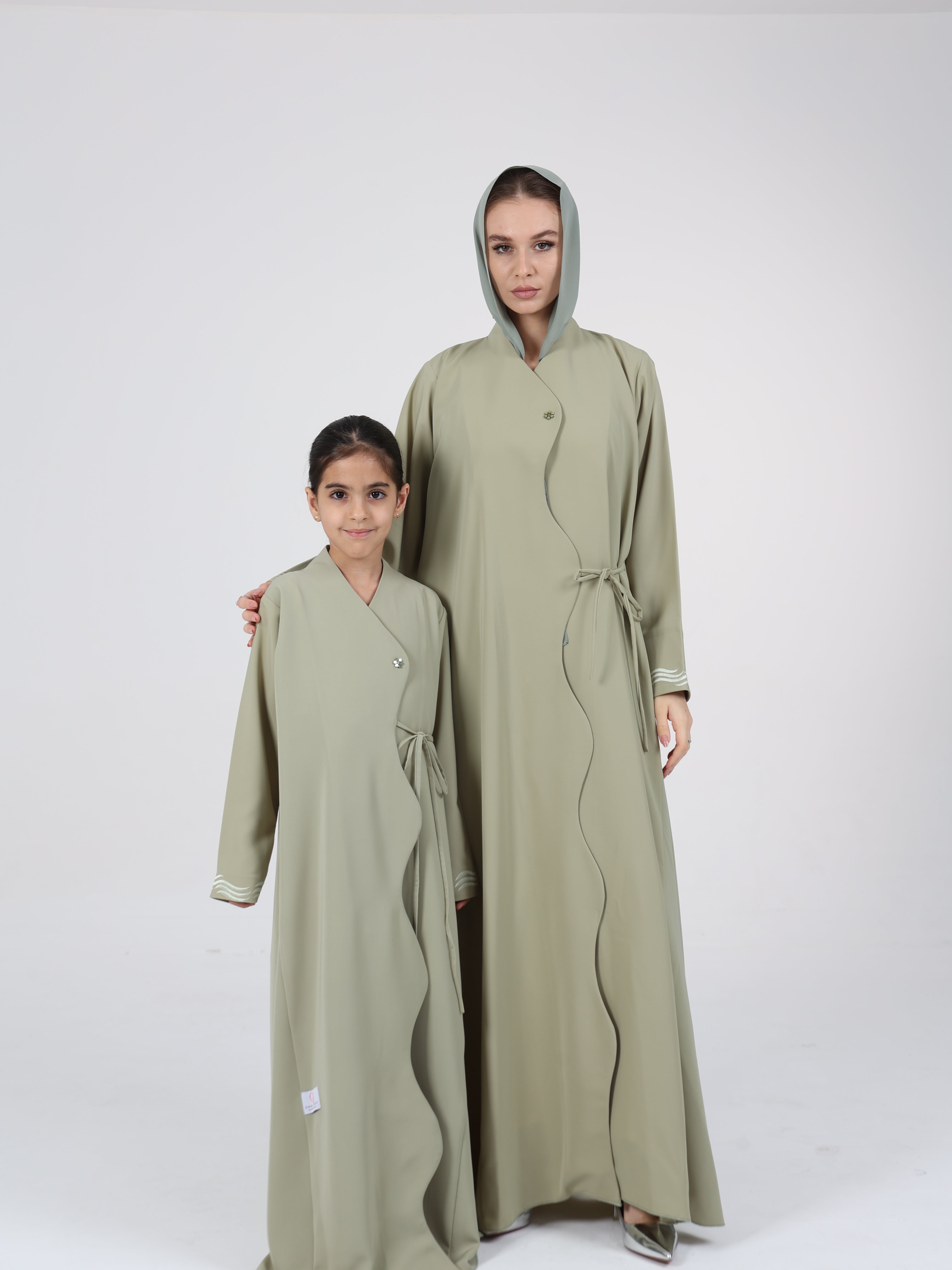 MOMMY & ME - WAVY EDGE WRAP ABAYA - SAGE GREEN